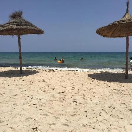 Cosi Studio Vue Piscine Au Bord De La Mer A Chott Meriem Et Dans Un Emplacement Privilegie Port El Kantaoui Exterior photo